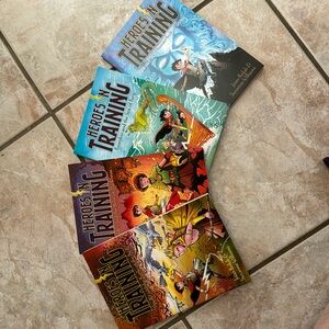 Book Bundle - Heroes in Training by Joan Holub & Suzanne Williams